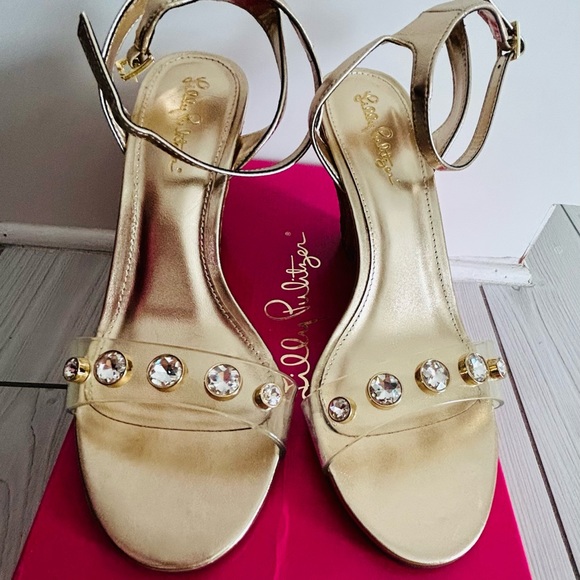 Lilly Pulitzer ladies wedge - Picture 2 of 4